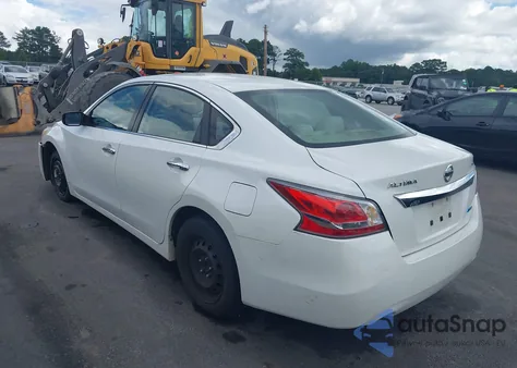 2014 Nissan Altima 2.5 S z USA, uszkodzony, nr VIN 1N4AL3AP1EN366932